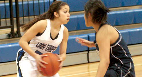 Lady Bobcats vs. Lady Tarpons Lady Bobcats vs. Lady Tarpons