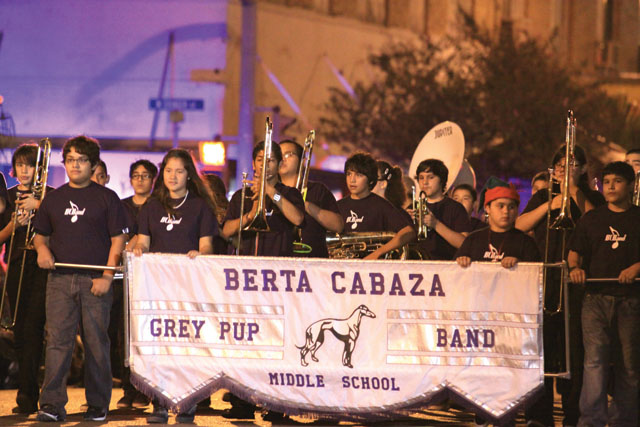 SB Christmas Parade pic17-12-12-12